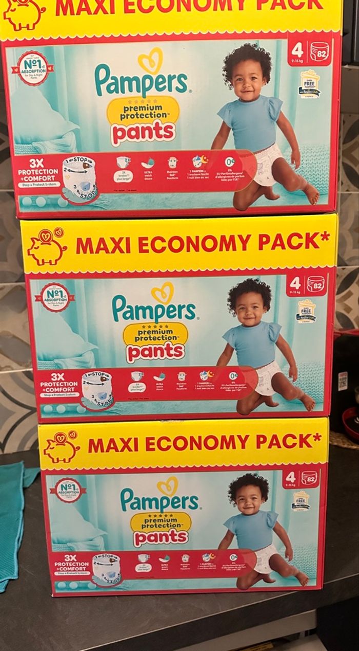Couches Pampers