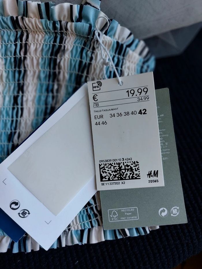 Crop Top H&M – Taille L – Bleu clair – État : Neuf avec étiquette - photo numéro 4