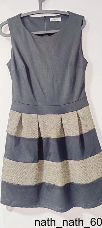 Robe noire dorée taille L