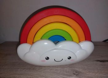 Jeu arc en ciel à empiler