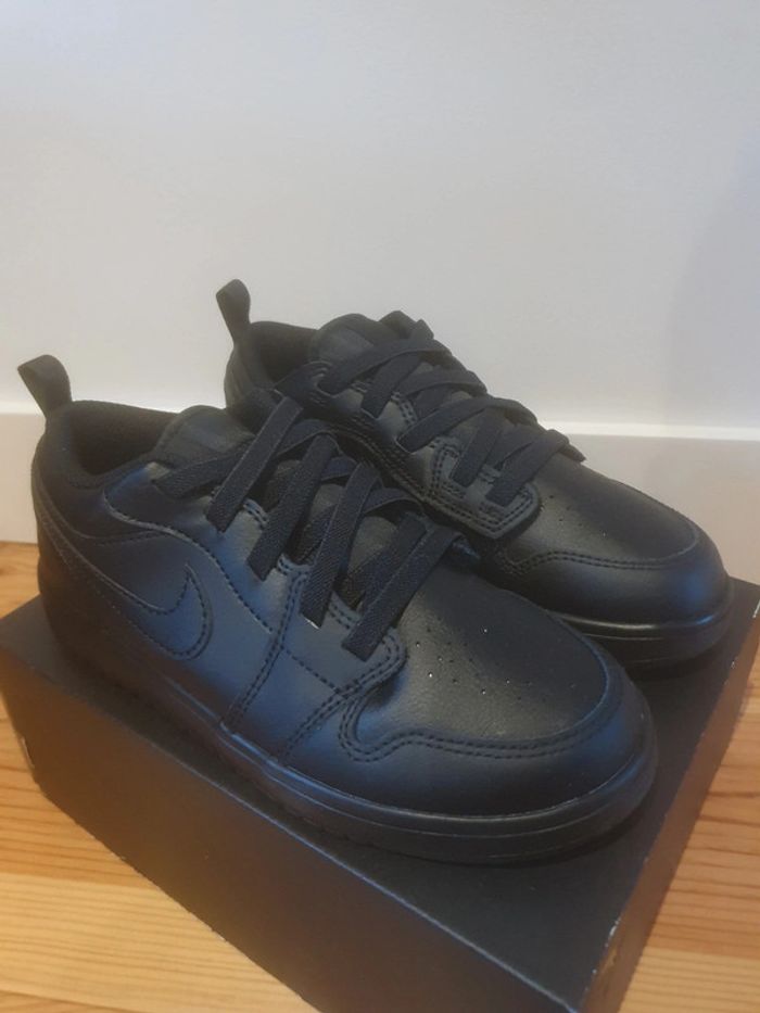 Nike Jordan 1 " full black" (35) - photo numéro 3