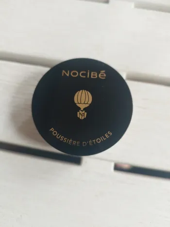 Poussière d'étoiles poudre dorée corps Nocibé