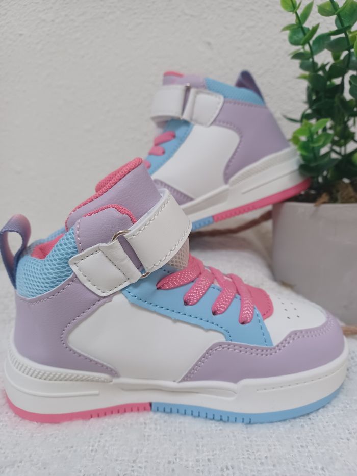 Baskets fille T 25.5 - photo numéro 2