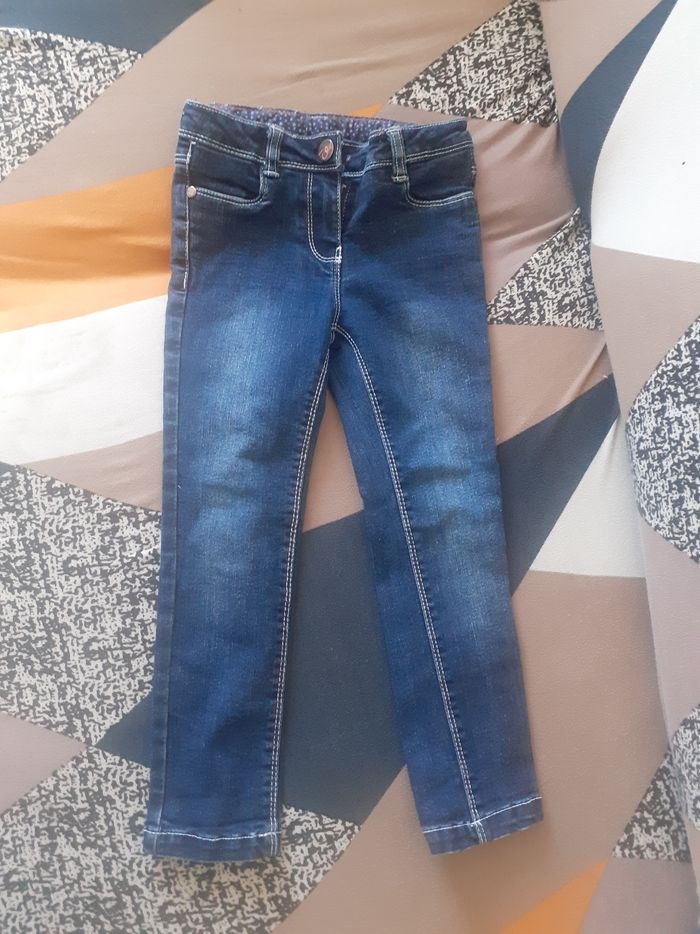 Jeans fille réglable.