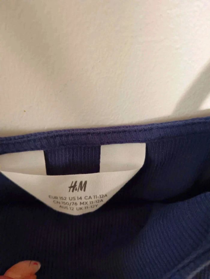 C3 brassière marine H&M 11-12 - photo numéro 3