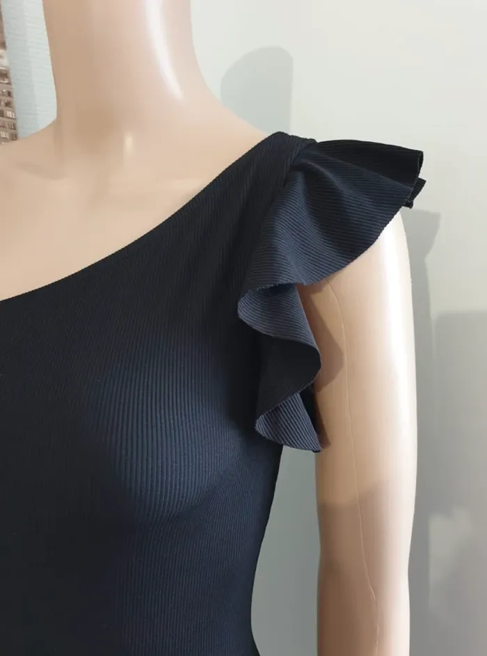 Robe moulante noire Bershka - photo numéro 3