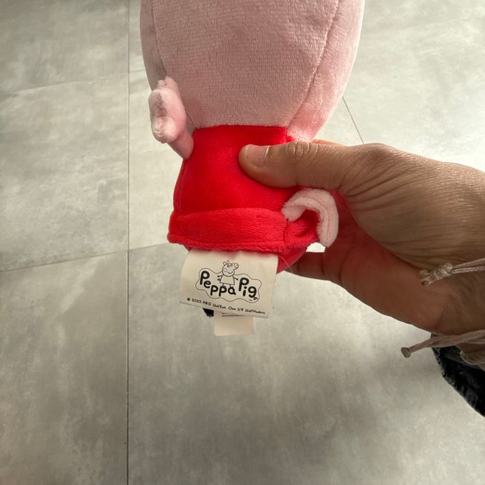 Peluche peppa pig 23 cm - photo numéro 3