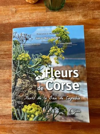 Livre Fleur de Corse, fleurs de la baie de Cupabia