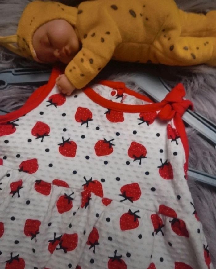 Robe fraise - photo numéro 2