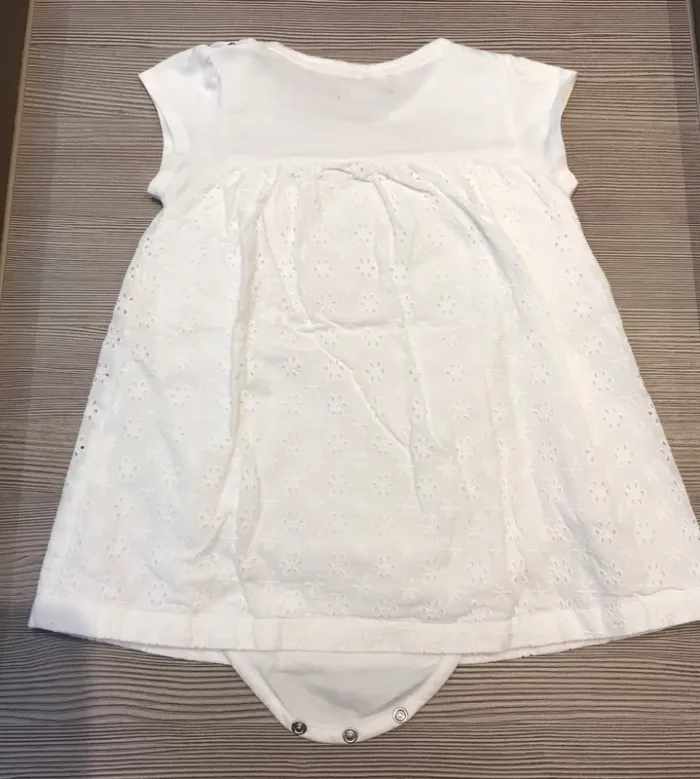 Robe body intégré blanche 24 mois baby Agathe 🌸 - photo numéro 9