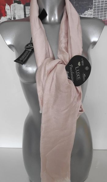 Écharpe fils paillettes