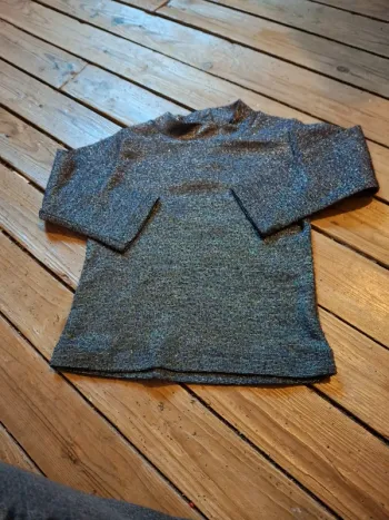 Sous pull taille 12 mois