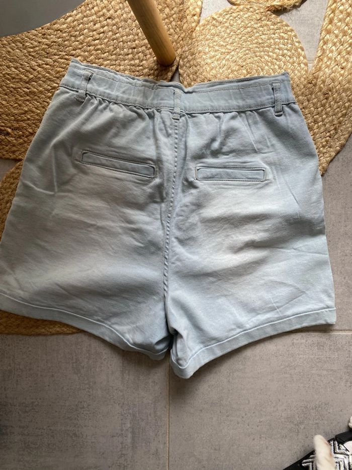 Très beau short femme taille 42 taille haute - photo numéro 6
