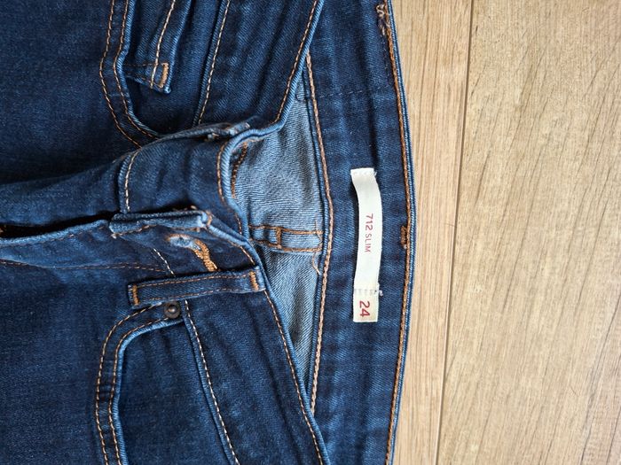 Jeans Levis fille taille 24 - photo numéro 4