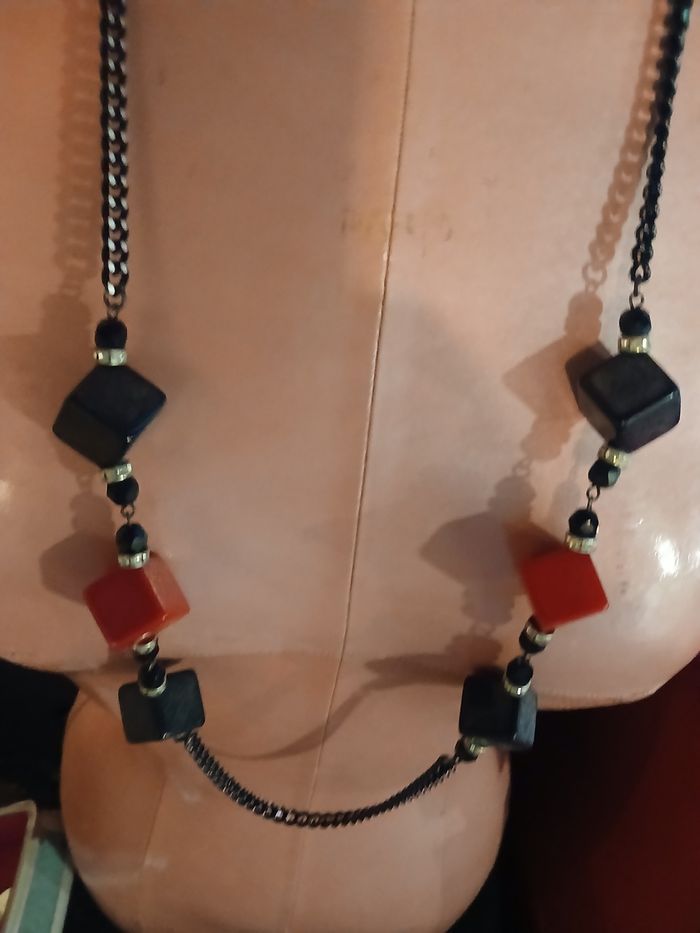 Collier fantaisie rouge et noir Scherrer - photo numéro 4