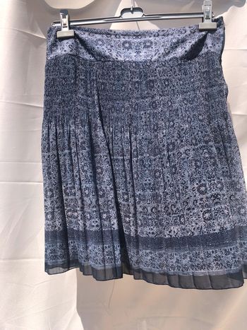 Jolie jupe plissée Armand Thierry taille 42