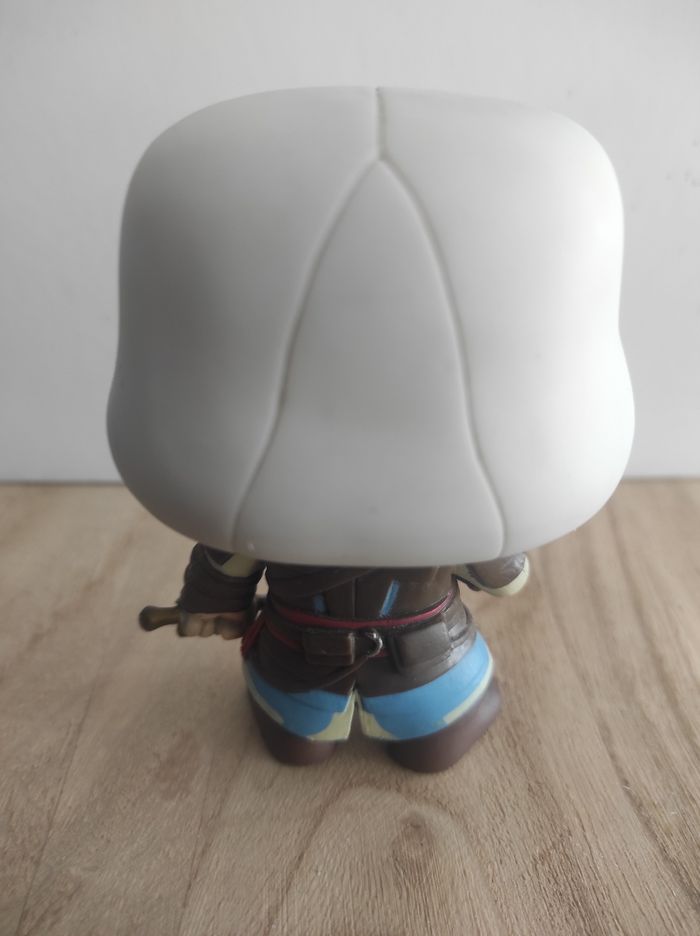 Figurine Funko pop Edward 23 SANS boîte ( Assassin's Creed Black Flag ) - photo numéro 3