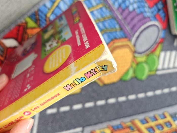 Livre sonore hello kitty - photo numéro 3