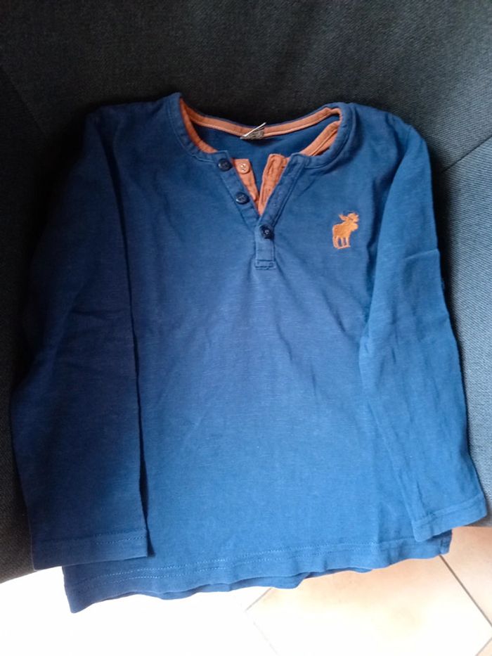 Lot de 3 tee shirts manches longues 5 ans - photo numéro 3