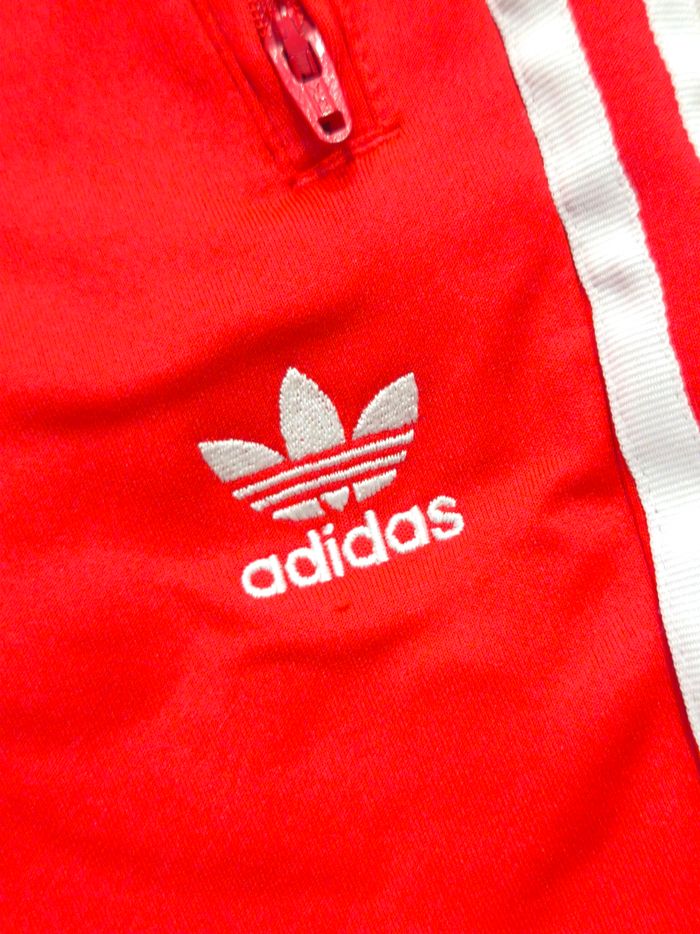 Training adidas rouge bande blanche taille L 44 - photo numéro 2