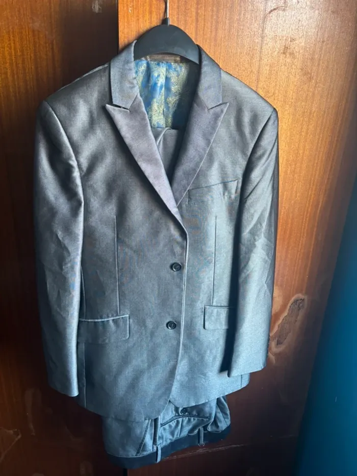 Ensemble costume
