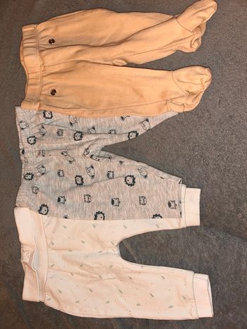 Lot pantalons bébé 