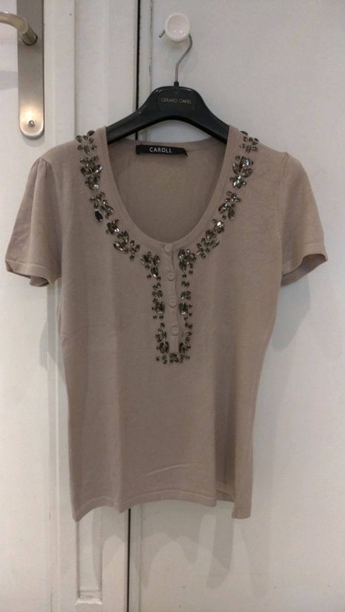 T-shirt manches courtes col rond perles et boutons