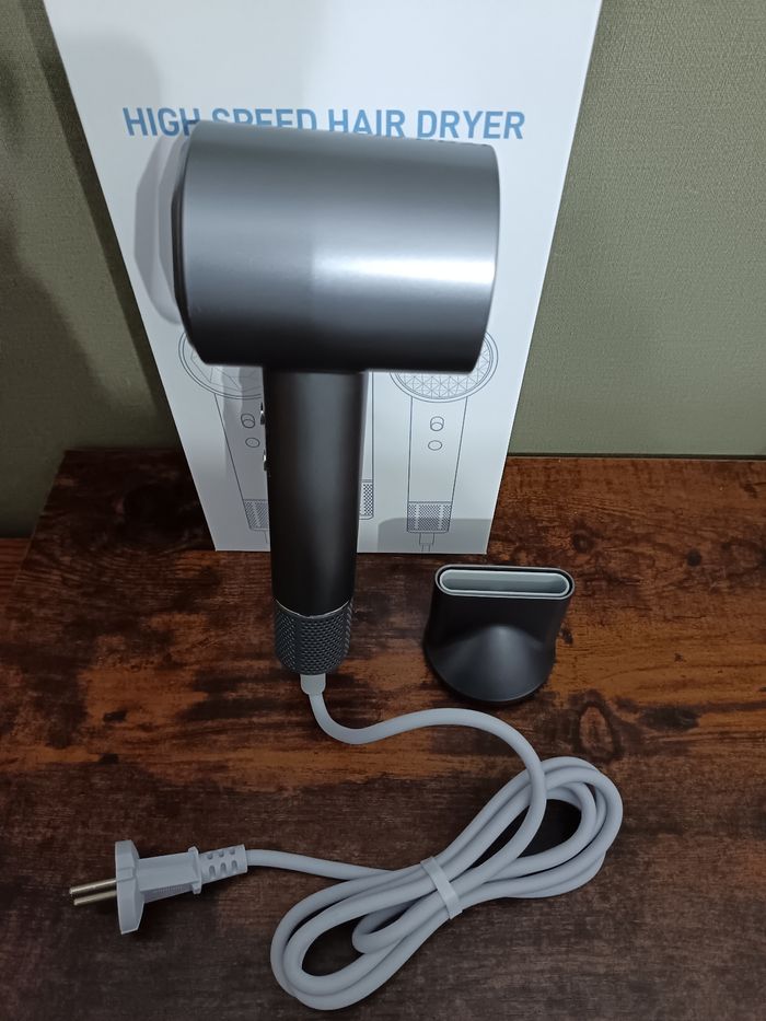 Sèche cheveux - photo numéro 2