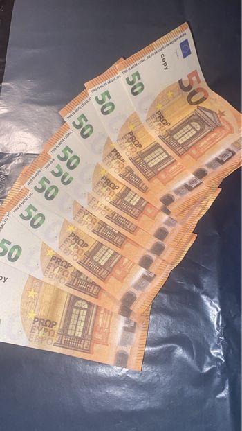 Faux billets pour jouer 