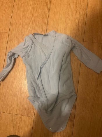 body croisé bébé garçon bleu kiabi 3 mois manches longues 