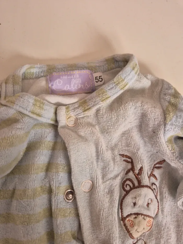 Pyjamas 1 mois - photo numéro 2