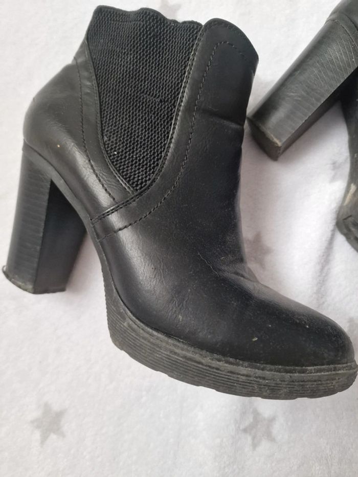 Chaussures pointure 39 - photo numéro 2