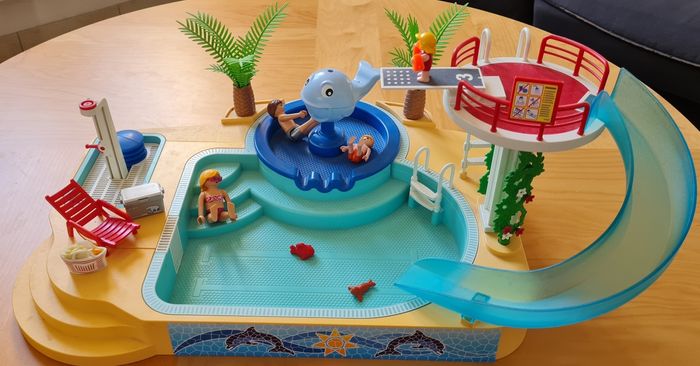Piscine et famille Playmobil 5433 - photo numéro 2