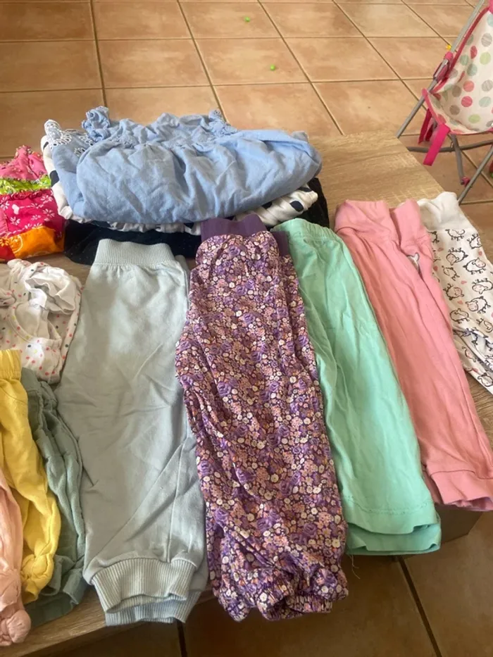 Lot fille 18 mois (15 pièces) - photo numéro 6