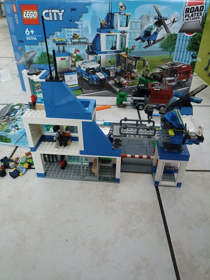 Lego 60316 - photo numéro 4