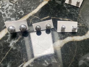 Boucles d’oreille à l’unité lire annonce