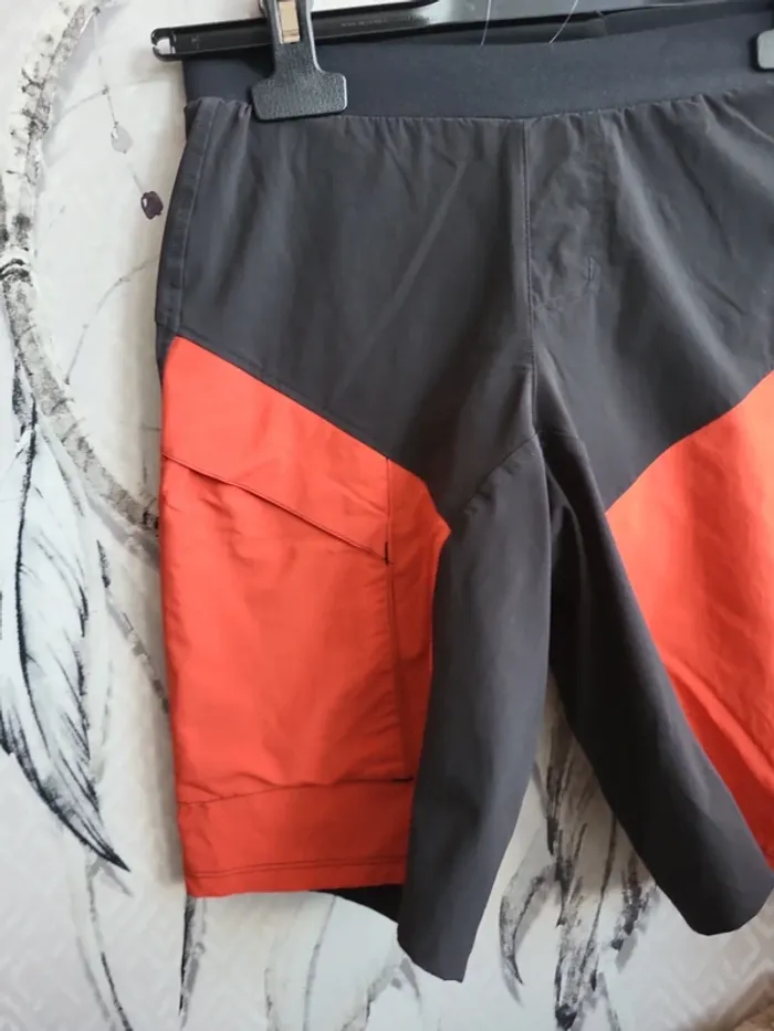 Short vélo neuf - photo numéro 2