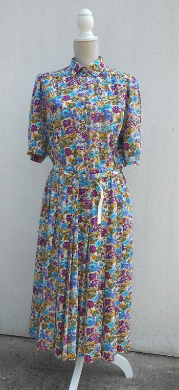 Robe plissé vintage à fleurs
