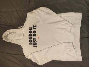  Sweat-shirt Nike taille M * NEUF *