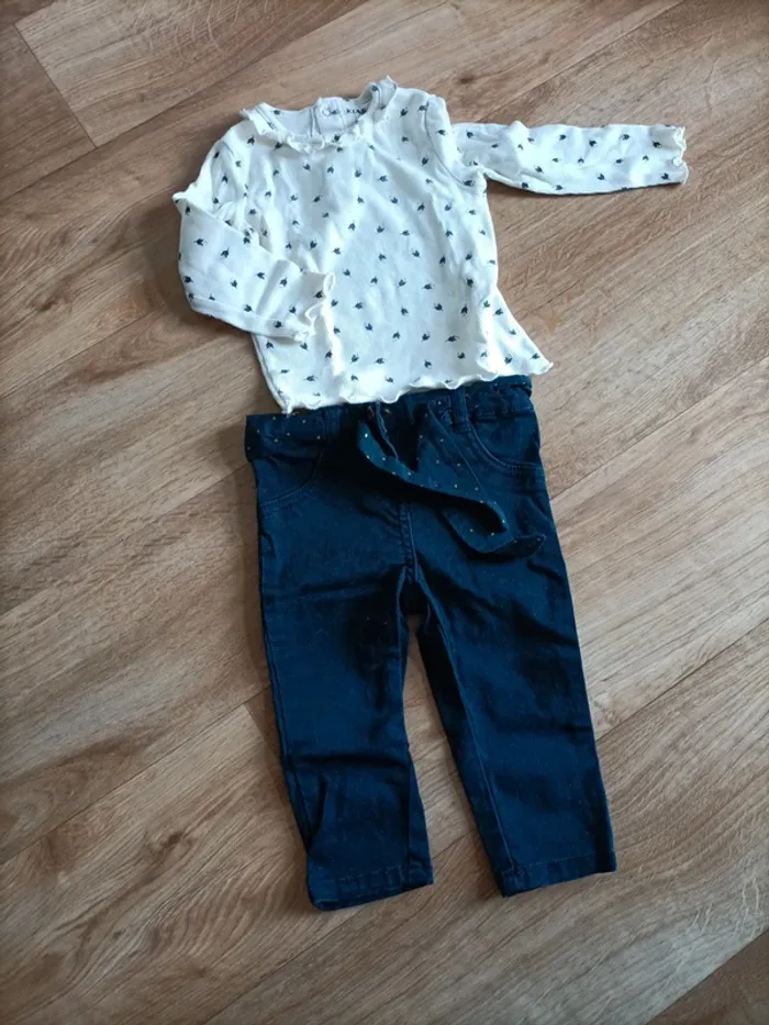 Ensemble t-shirt manches longues côtelé et jeans noir ceinture 12 mois
