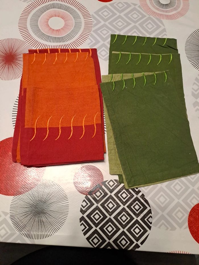 6 serviettes de table