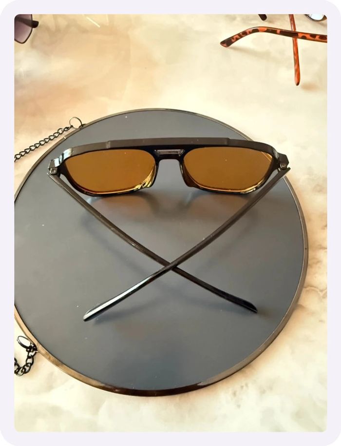 Lunette de soleil noire/jaune - photo numéro 4