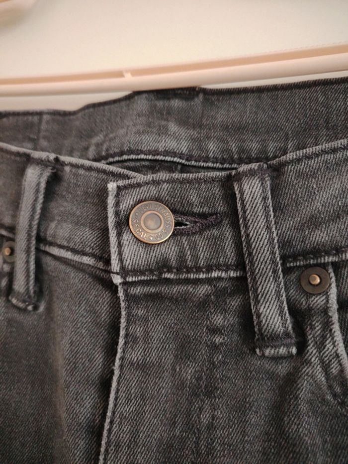 Jean Levi's 519 - photo numéro 7