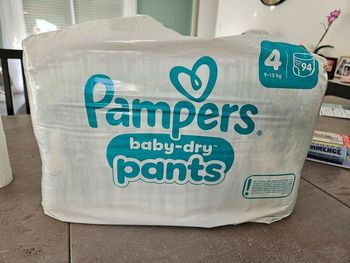 Couches pampers
