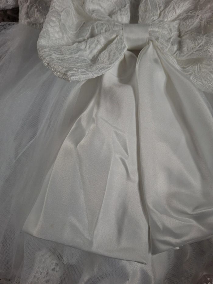Magnifique robe de cérémonie baptême ou mariage blanc fille taille 6 mois - photo numéro 3