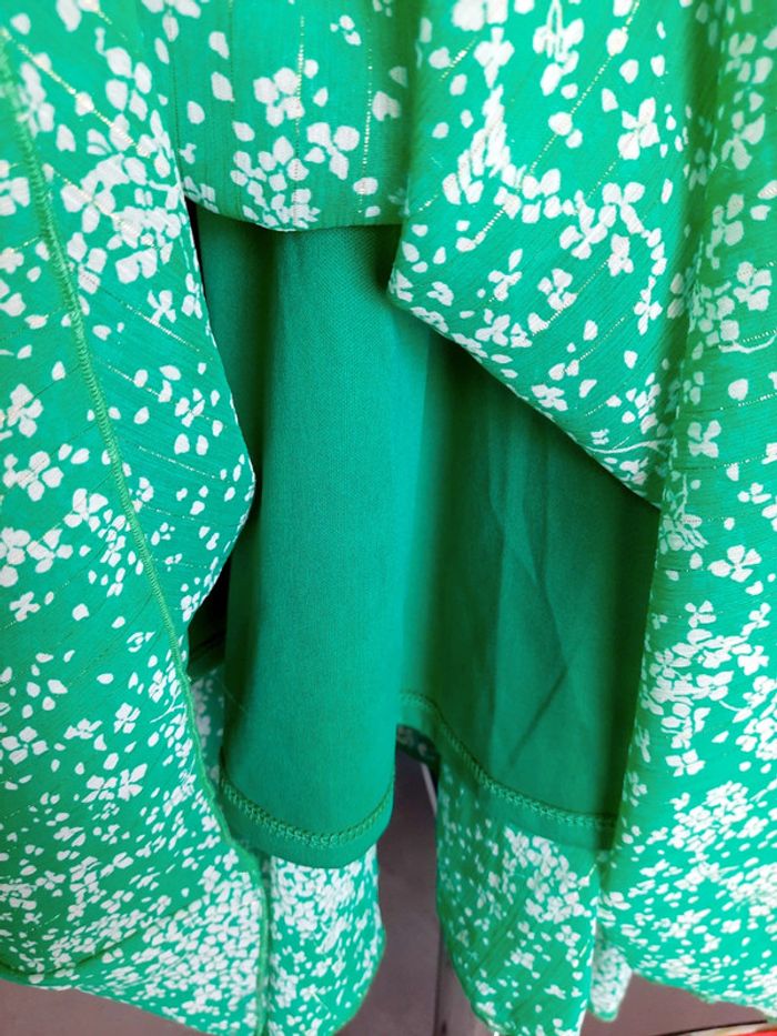 Robe longue verte fleurie blanche dorée neuf avec étiquette 🏷 40 LH #lora11femme40 - photo numéro 5