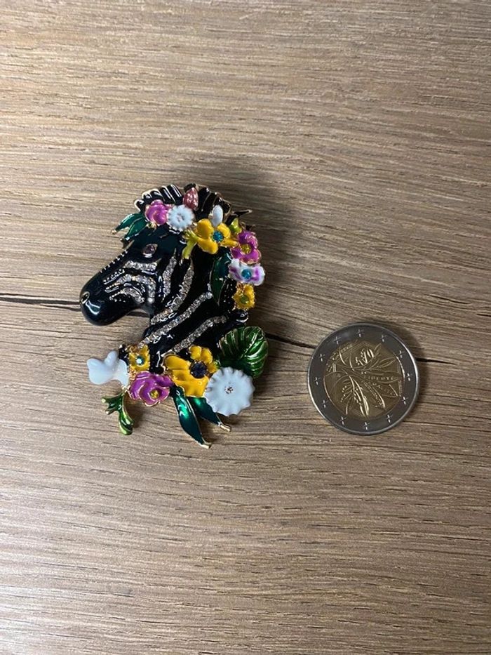 Broche zèbre tendances - photo numéro 5