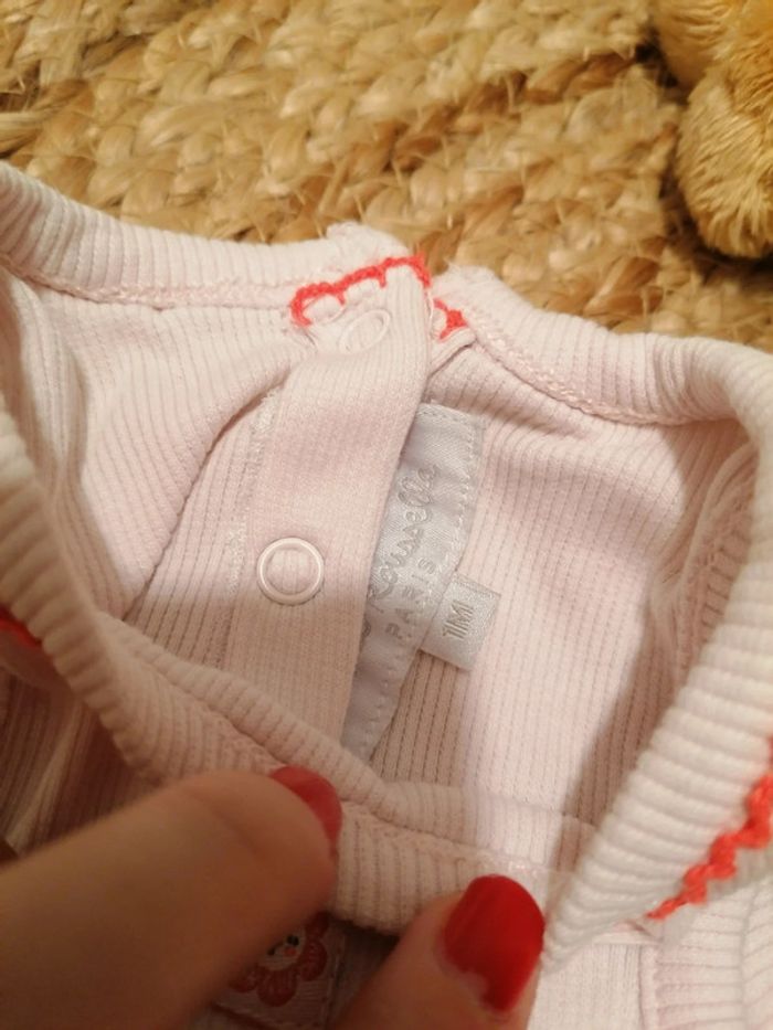 Lot dans les tons roses 1 mois - photo numéro 5