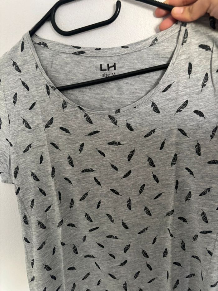 Teeshirt gris - photo numéro 2