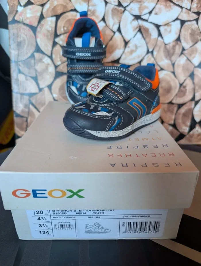Basket Geox neuve. Taille 20